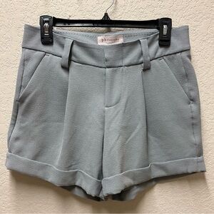 Philosophy Women's  Gray Shorts Cuffed Sz 6